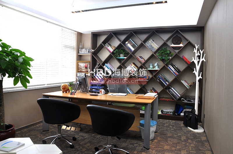 辦公室裝修設(shè)計(jì),經(jīng)理室裝修設(shè)計(jì).jpg