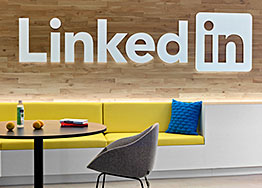 欣賞一組充滿(mǎn)創(chuàng)造力的辦公室裝修空間